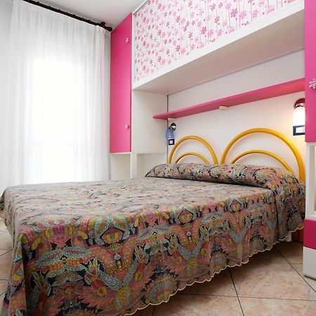 Residence La Pigna Rosolina Mare Buitenkant foto