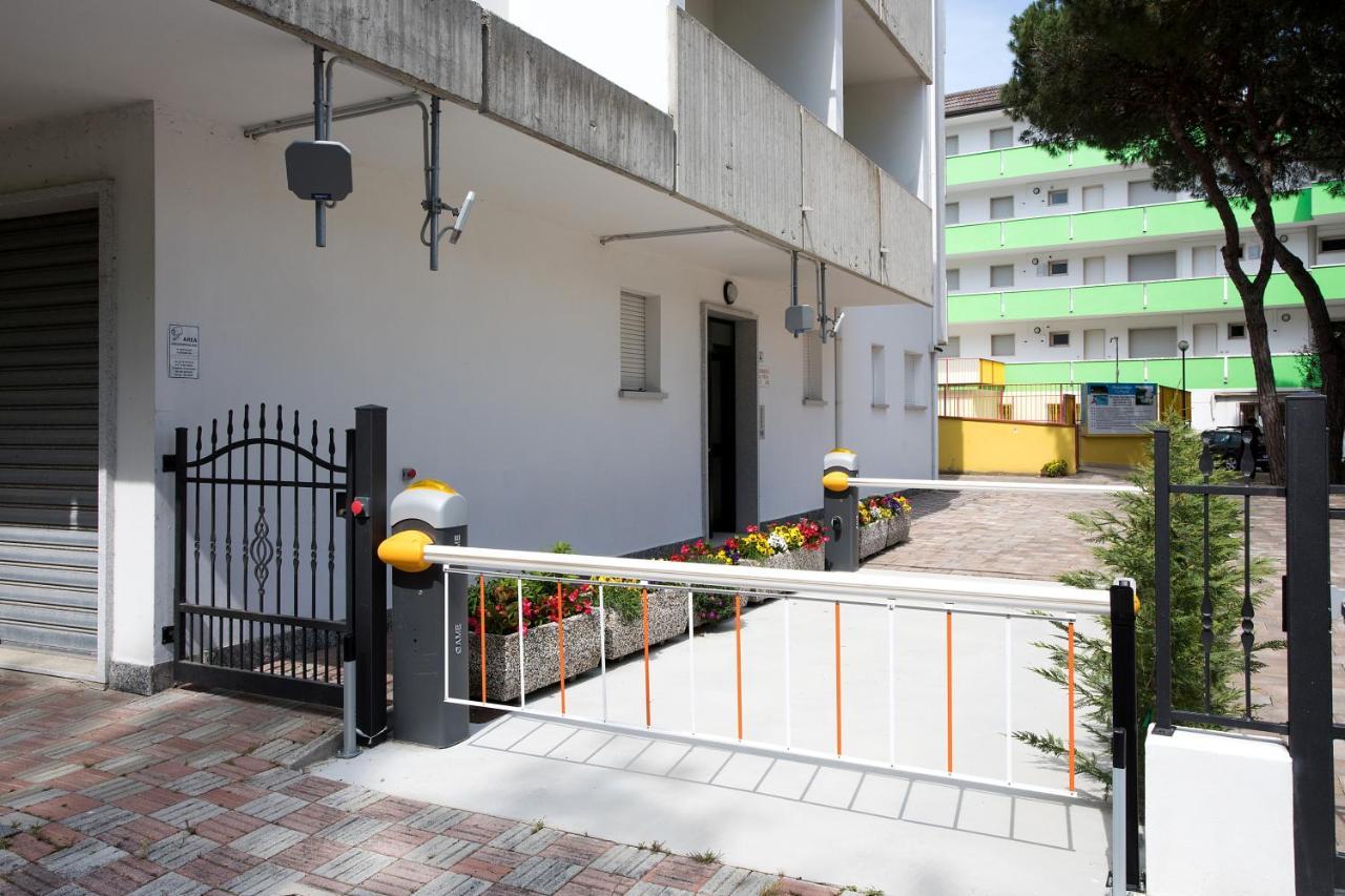 Residence La Pigna Rosolina Mare Buitenkant foto