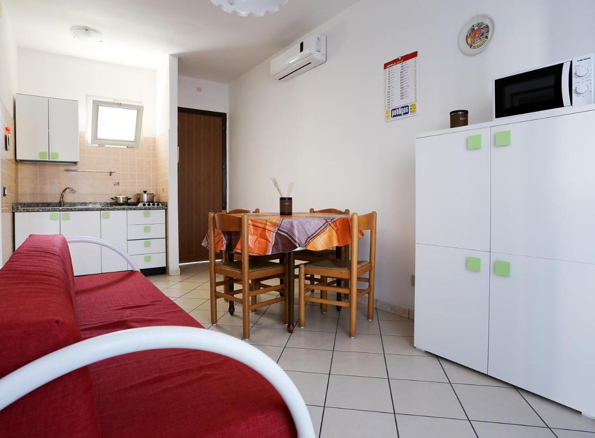 Residence La Pigna Rosolina Mare Buitenkant foto