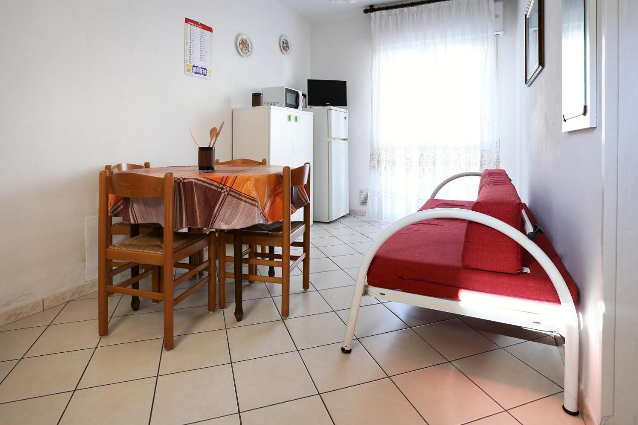 Residence La Pigna Rosolina Mare Buitenkant foto
