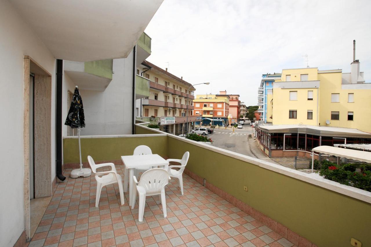 Residence La Pigna Rosolina Mare Buitenkant foto