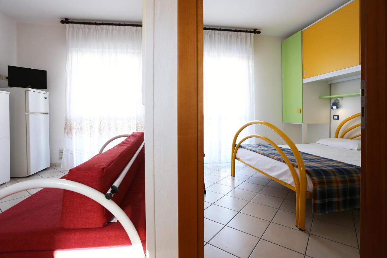 Residence La Pigna Rosolina Mare Buitenkant foto