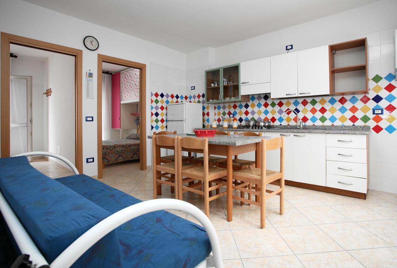 Residence La Pigna Rosolina Mare Buitenkant foto