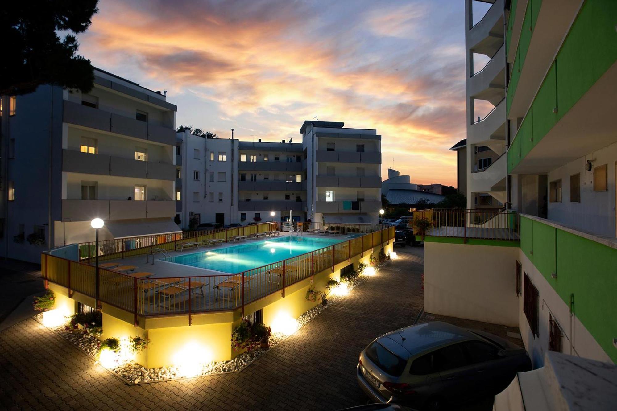 Residence La Pigna Rosolina Mare Buitenkant foto